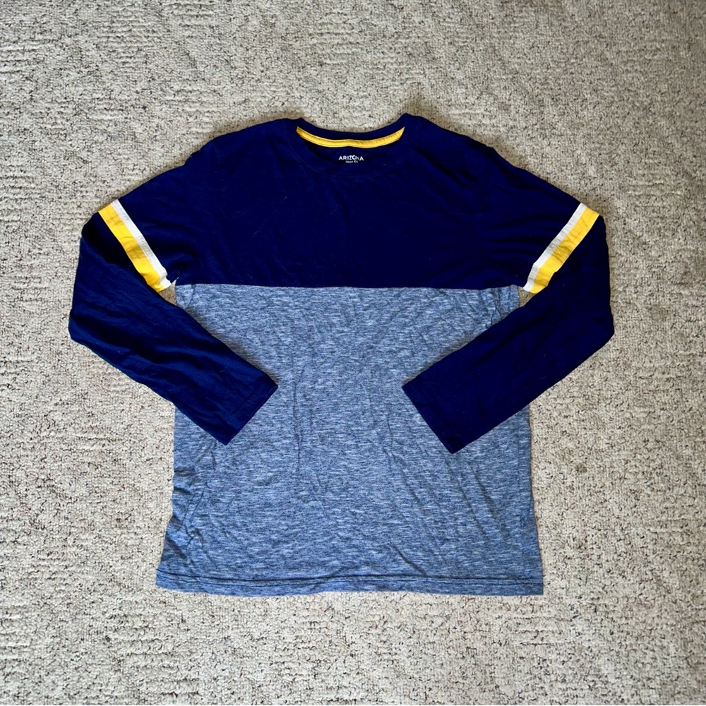 Arizona Jean Company Blue and Gray Long Sleeve Tee